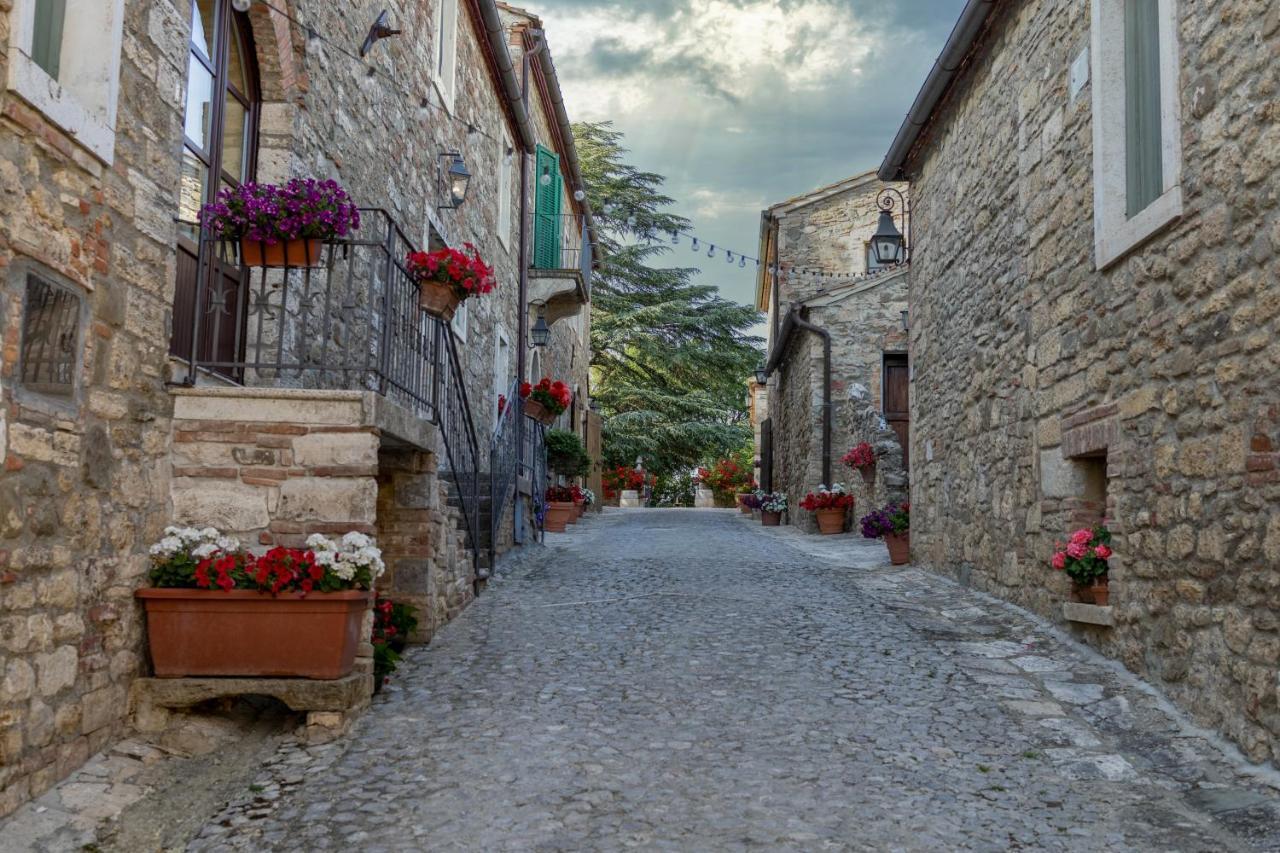 Hotel Borgo Laticastelli Rapolano Terme Exterior foto